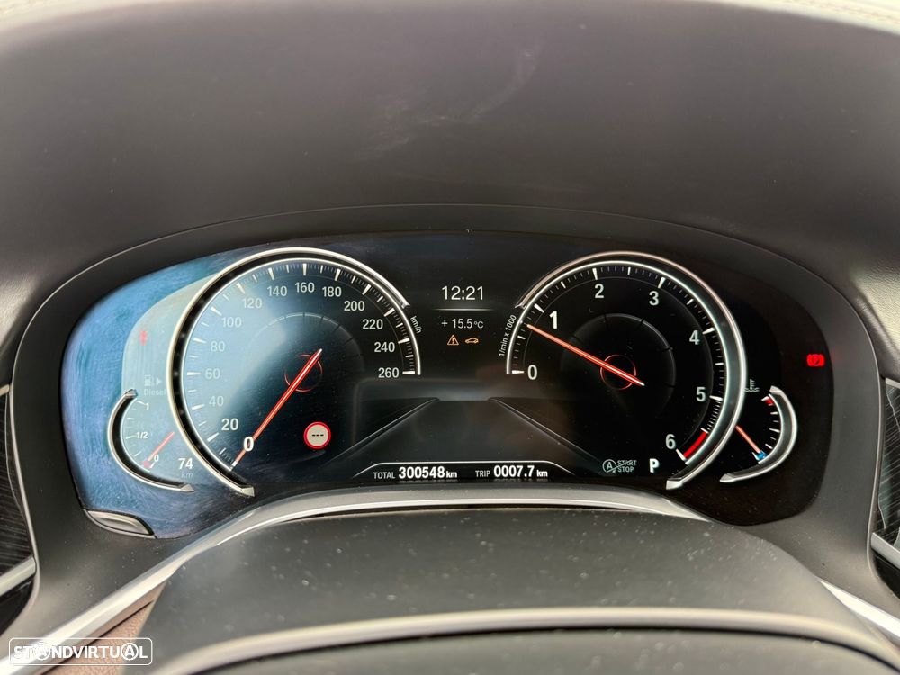 BMW 740 d xDrive Pack M Auto - 16