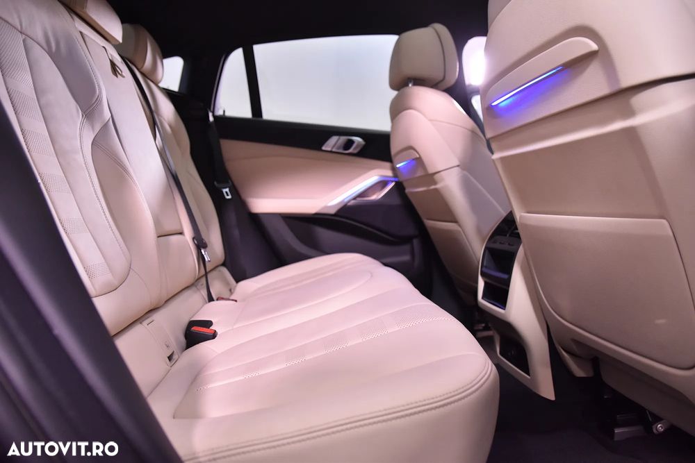 BMW X6 xDrive40i AT MHEV - 12