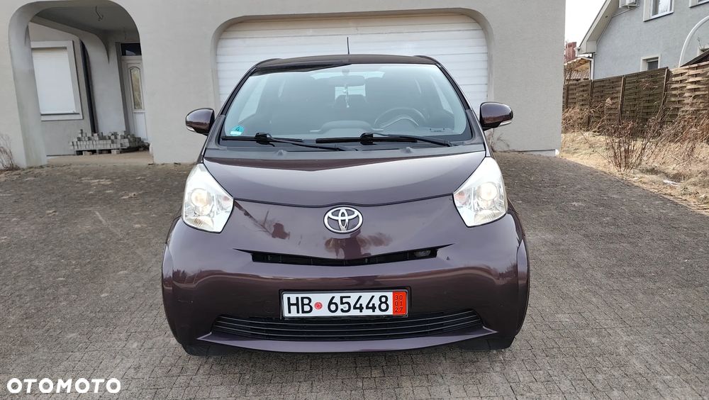 Toyota iQ - 23