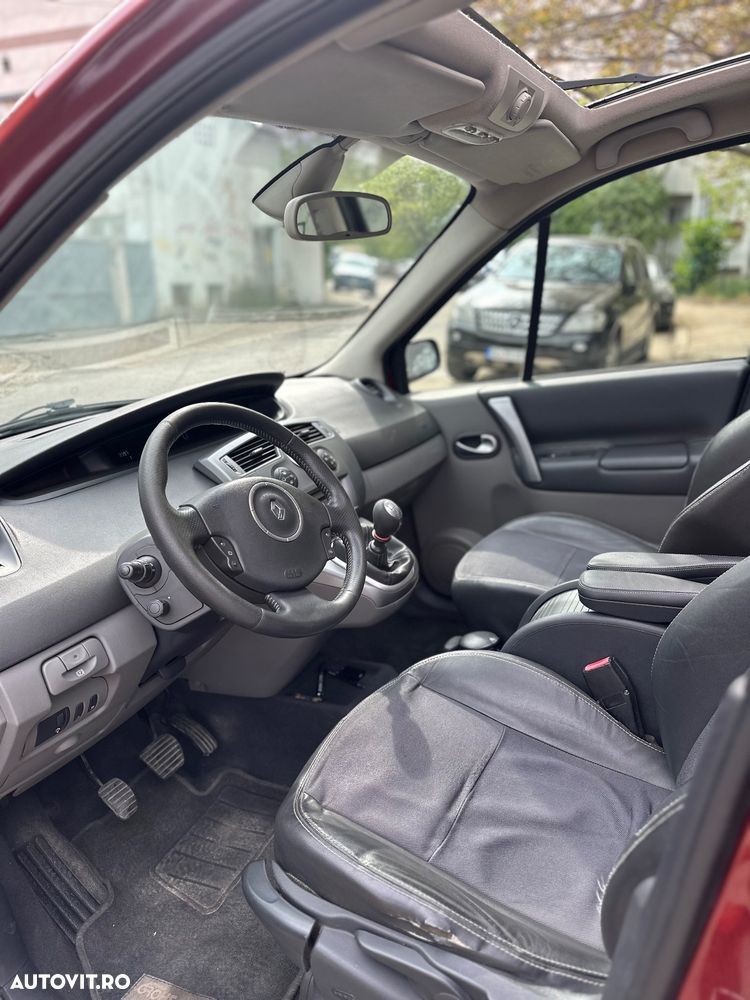 Renault Scenic 1.9 dCi FAP Privilege - 4