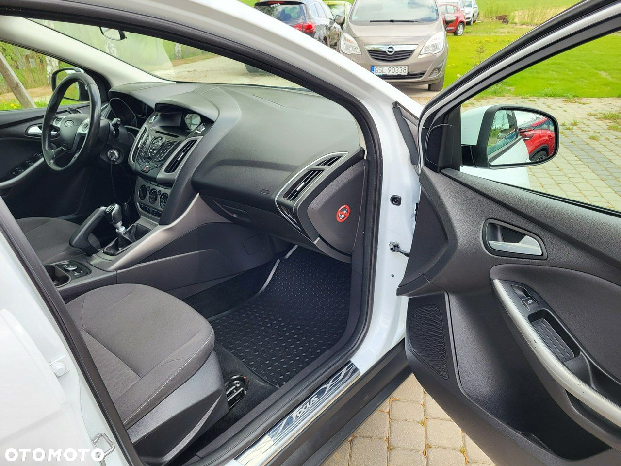 Ford Focus - 24