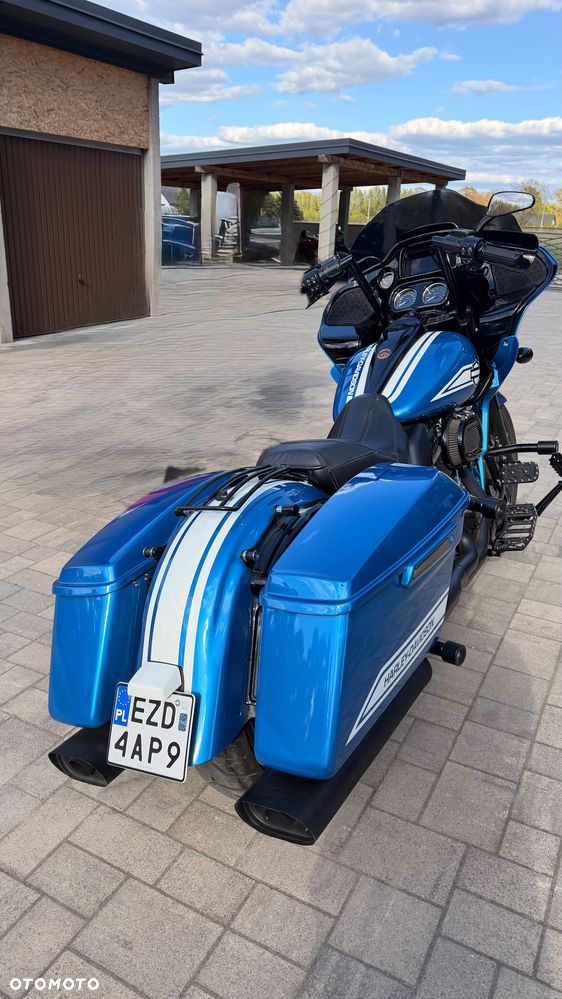 Harley-Davidson Touring Road Glide - 6