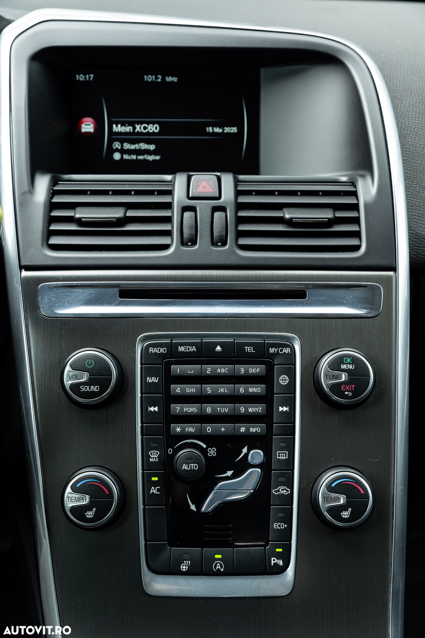 Volvo XC 60 D4 Geartronic Momentum Pro - 21