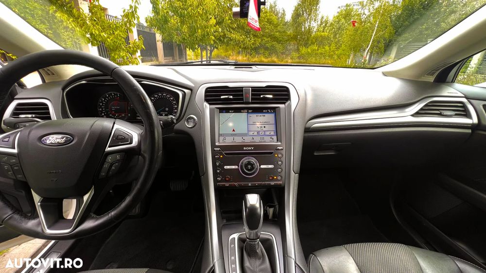 Ford Mondeo 2.0 TDCi Powershift Titanium - 4