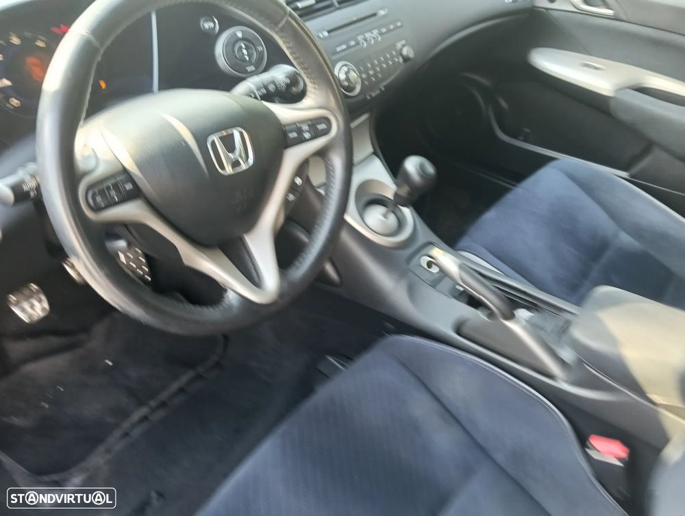 Honda Civic 2.2i-CTDi DPF Sport - 11