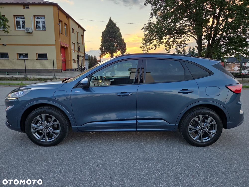 Ford Kuga - 2