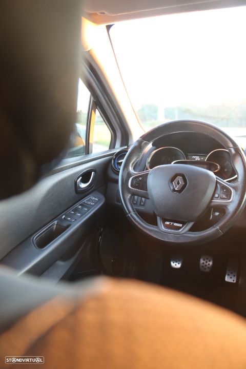 Renault Clio Sport Tourer 1.5 dCi GT Line - 9