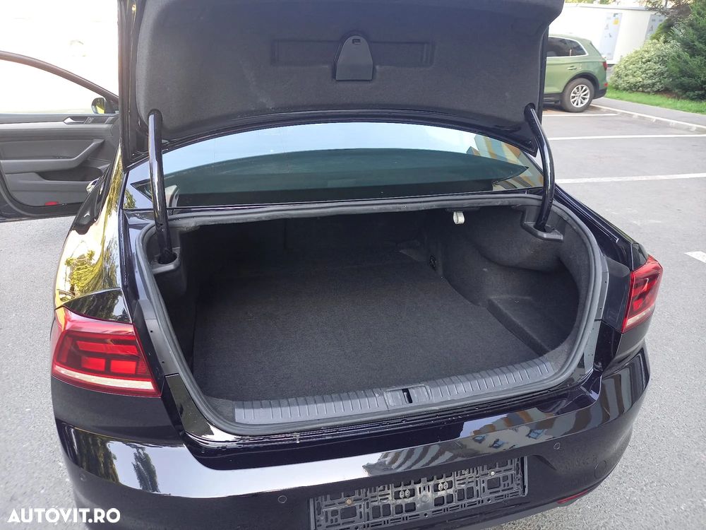 Volkswagen Passat - 23
