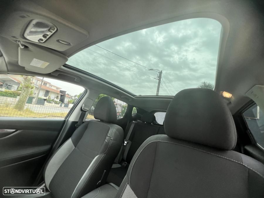 Nissan Qashqai 1.5 dCi N-Connecta - 25