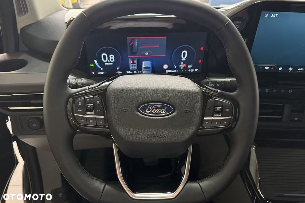 Ford Tourneo Custom - 15