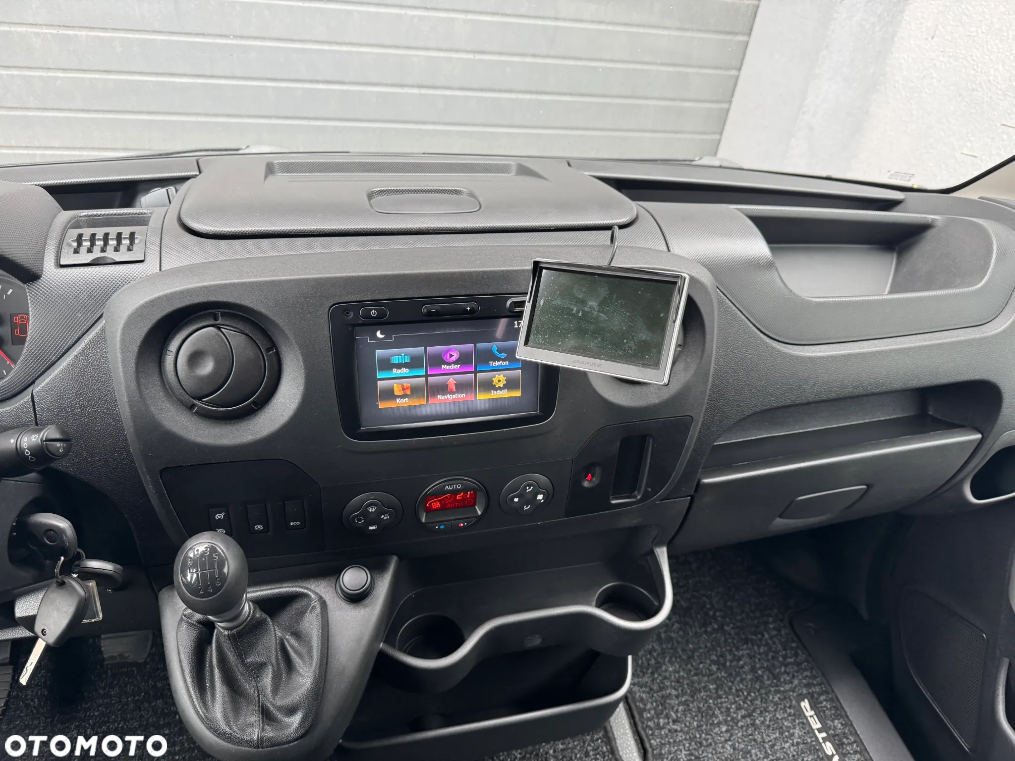 Renault Master - 15