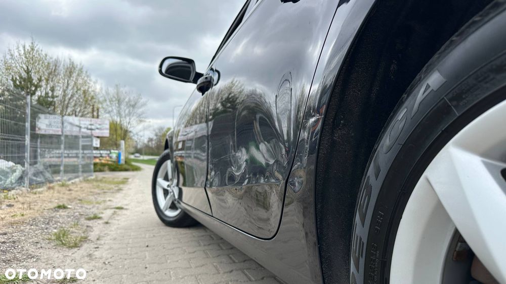 Audi A4 Avant 2.0 TDI DPF clean diesel Attraction - 10