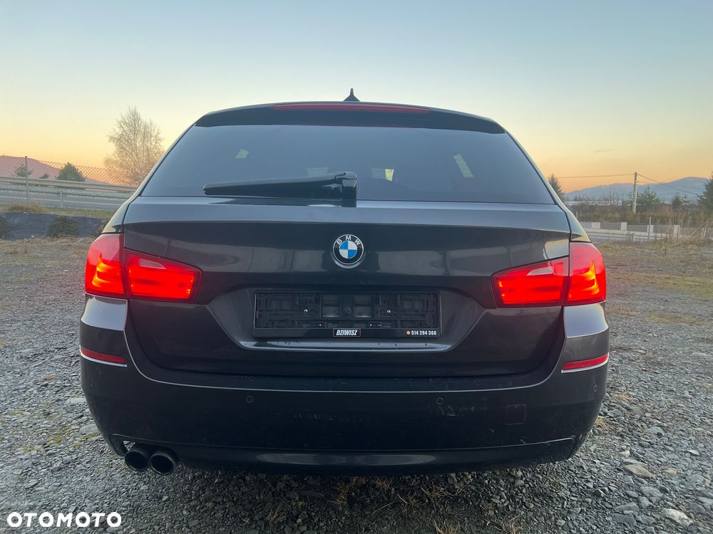 BMW Seria 5 520d Luxury Line - 10