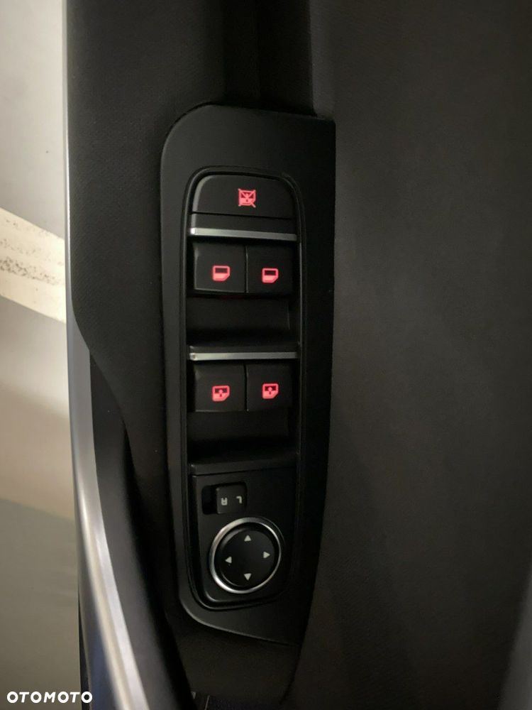 Kia Ceed - 26