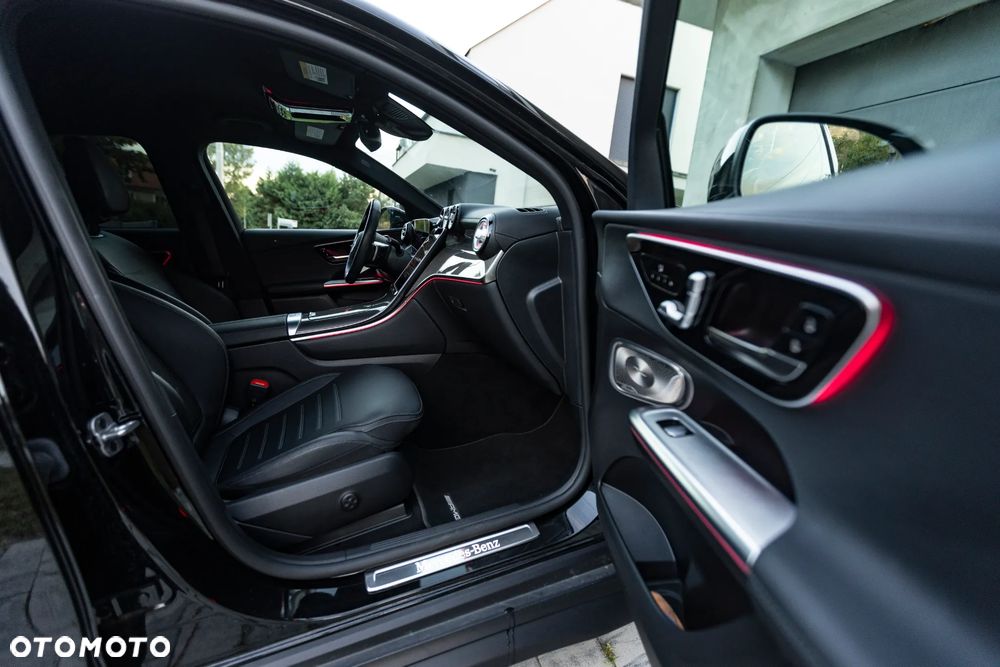 Mercedes-Benz GLC 300 mHEV 4-Matic AMG Line - 35