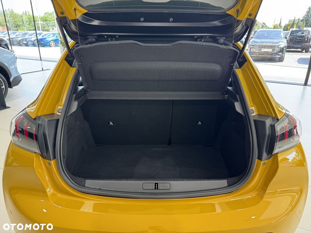 Peugeot 208 - 17