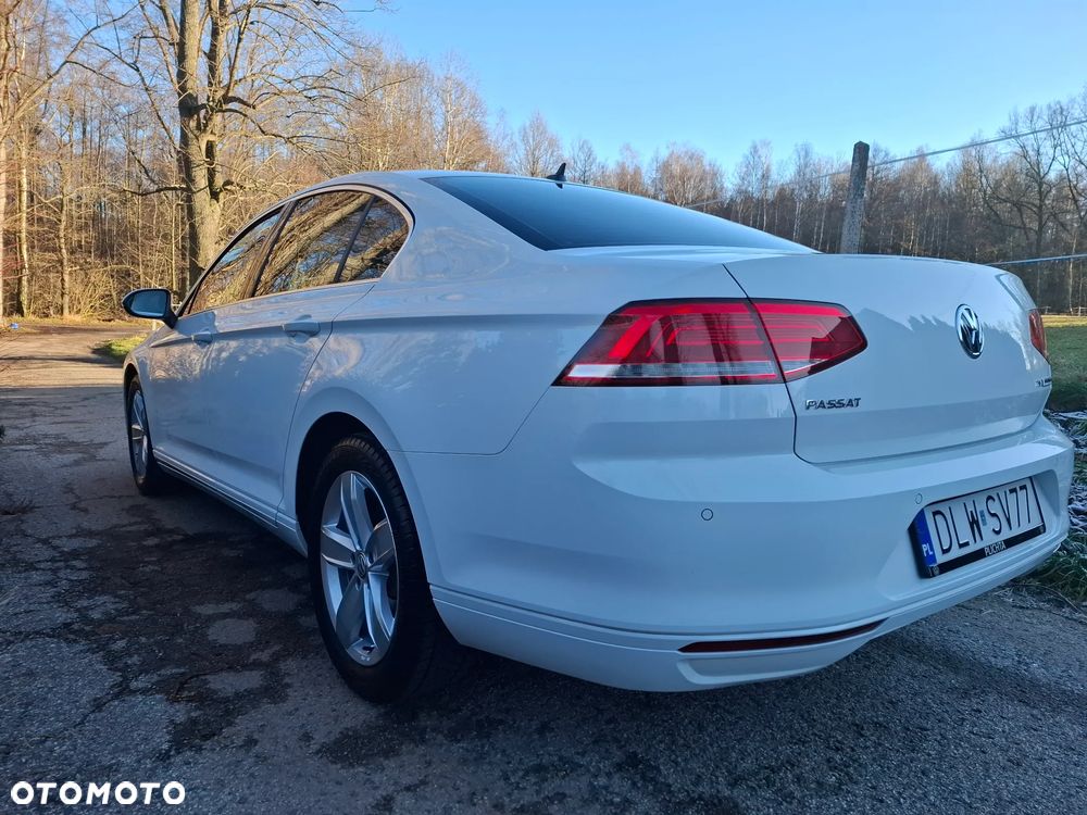Volkswagen Passat 1.4 TSI BMT Comfortline - 15