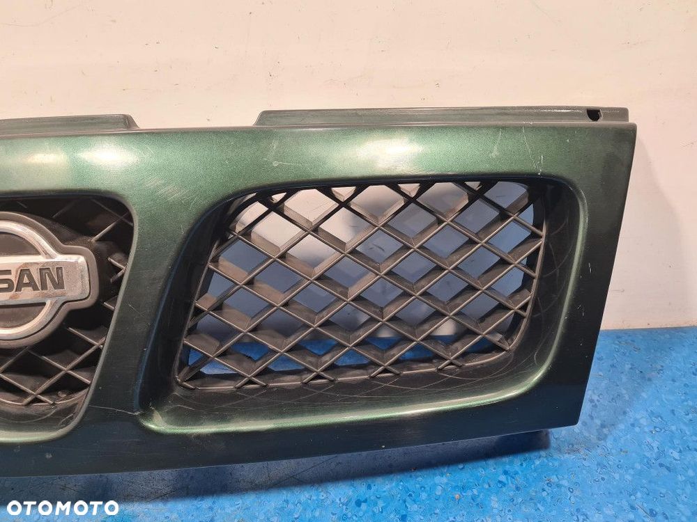 NISSAN TERRANO II LIFT ATRAPA / GRILL - 4