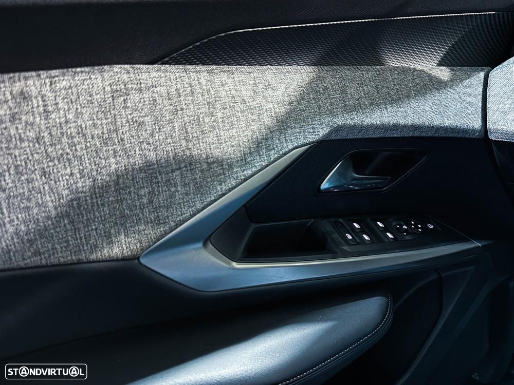 Peugeot 3008 1.2 Hybrid Allure e-DCS6 - 43