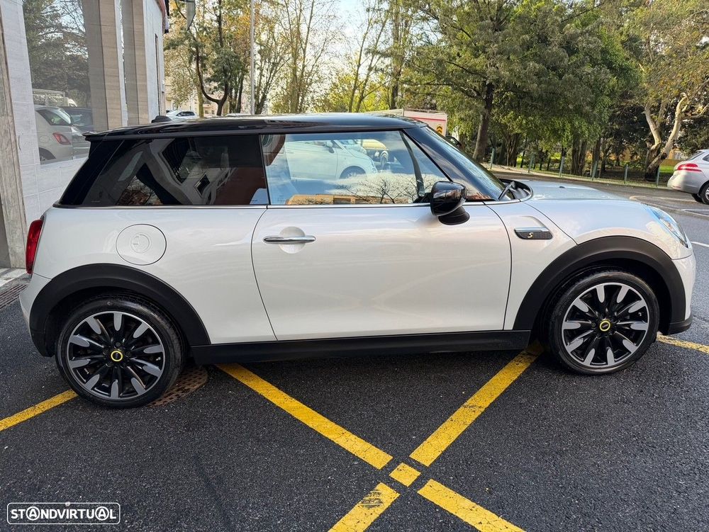 MINI 3 Portas Cooper SE - 4