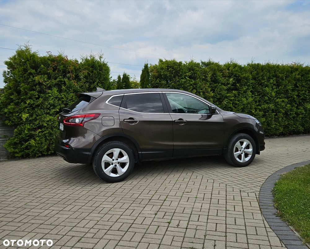 Nissan Qashqai 1.6 dCi Visia S&S - 15