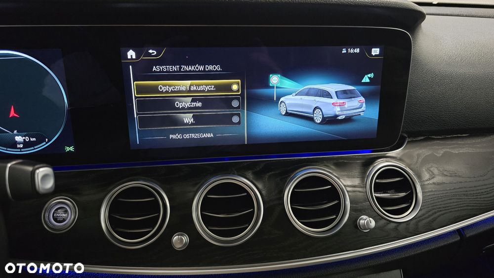 Mercedes-Benz Klasa E 300 de 4Matic T 9G-TRONIC AMG Line - 26