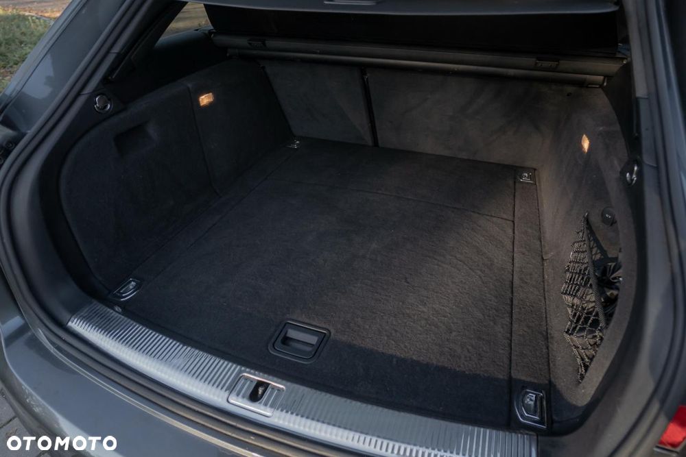Audi A4 Avant 2.0 TDI Quattro Sport S tronic - 31
