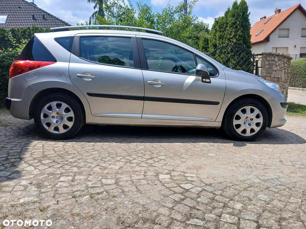 Peugeot 207 1.4 16V Trendy - 5