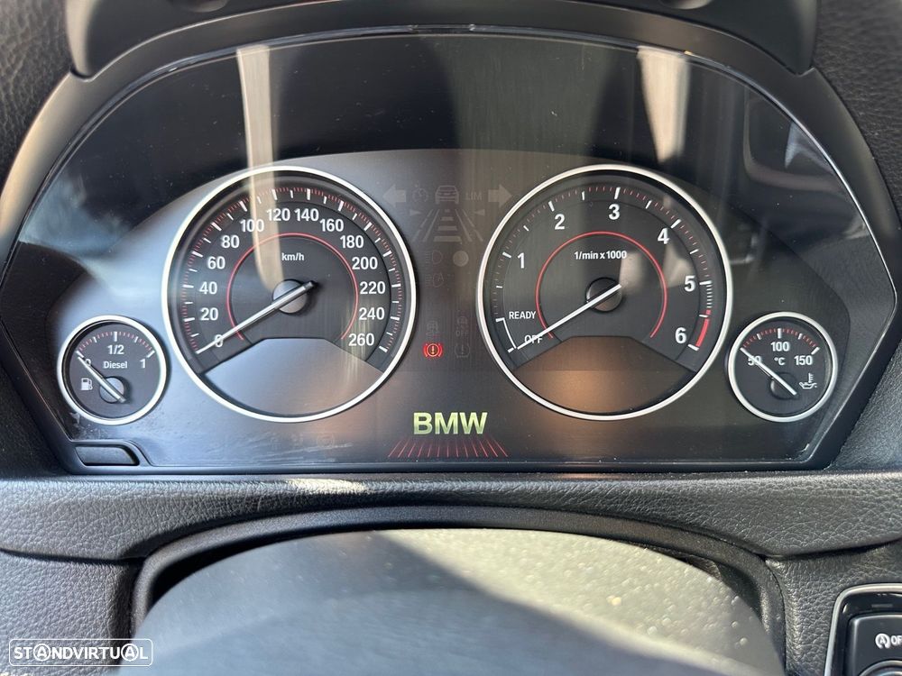 BMW 318 d Line Sport - 14