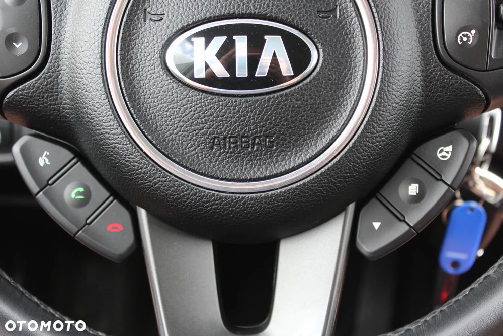 Kia Carens 1.6 GDI XL - 32
