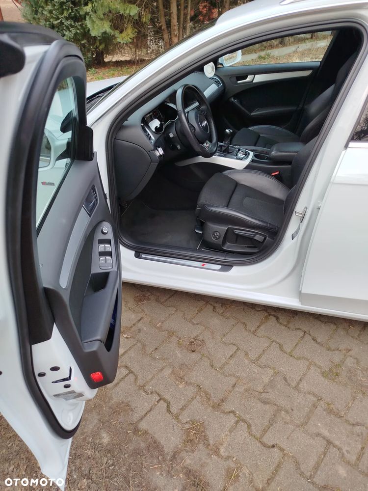 Audi A4 Avant 2.0 TDI DPF Ambiente - 16