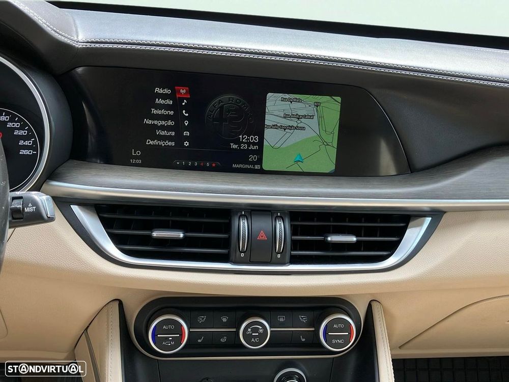 Alfa Romeo Stelvio 2.2 D Super AT8 - 14