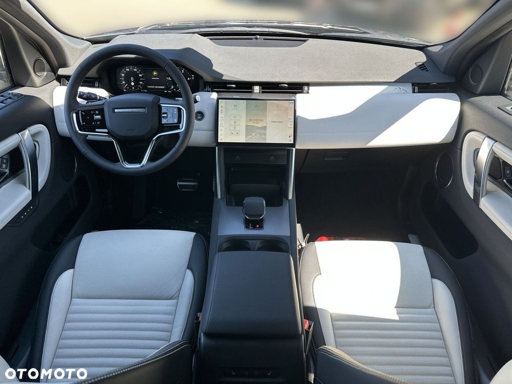 Land Rover Discovery Sport - 12