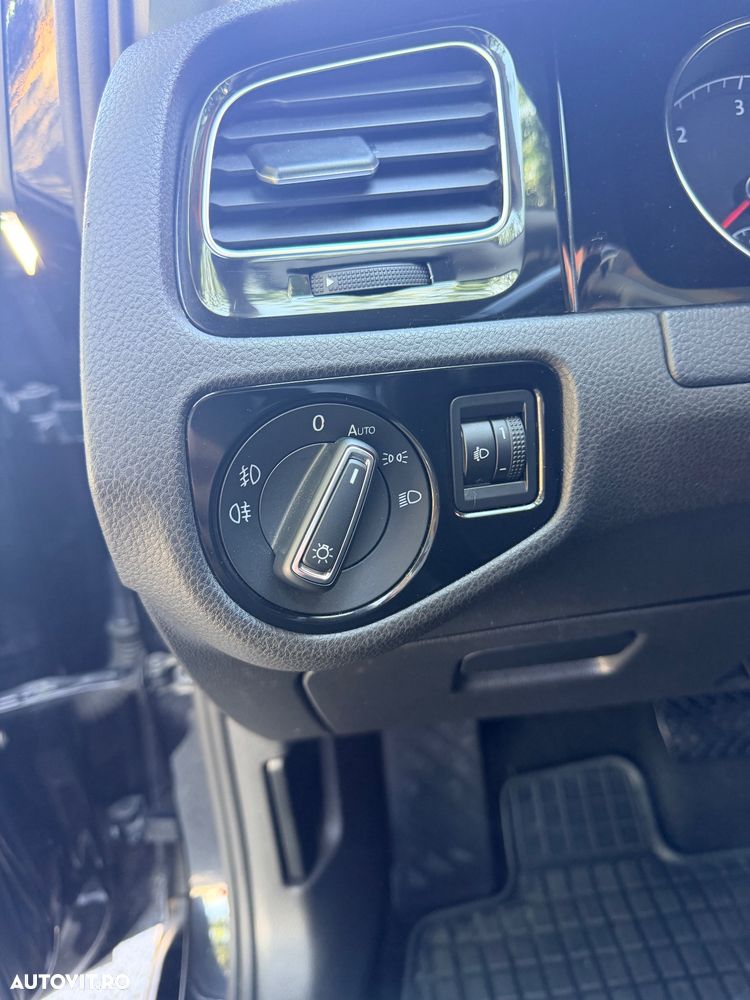Volkswagen Golf - 15