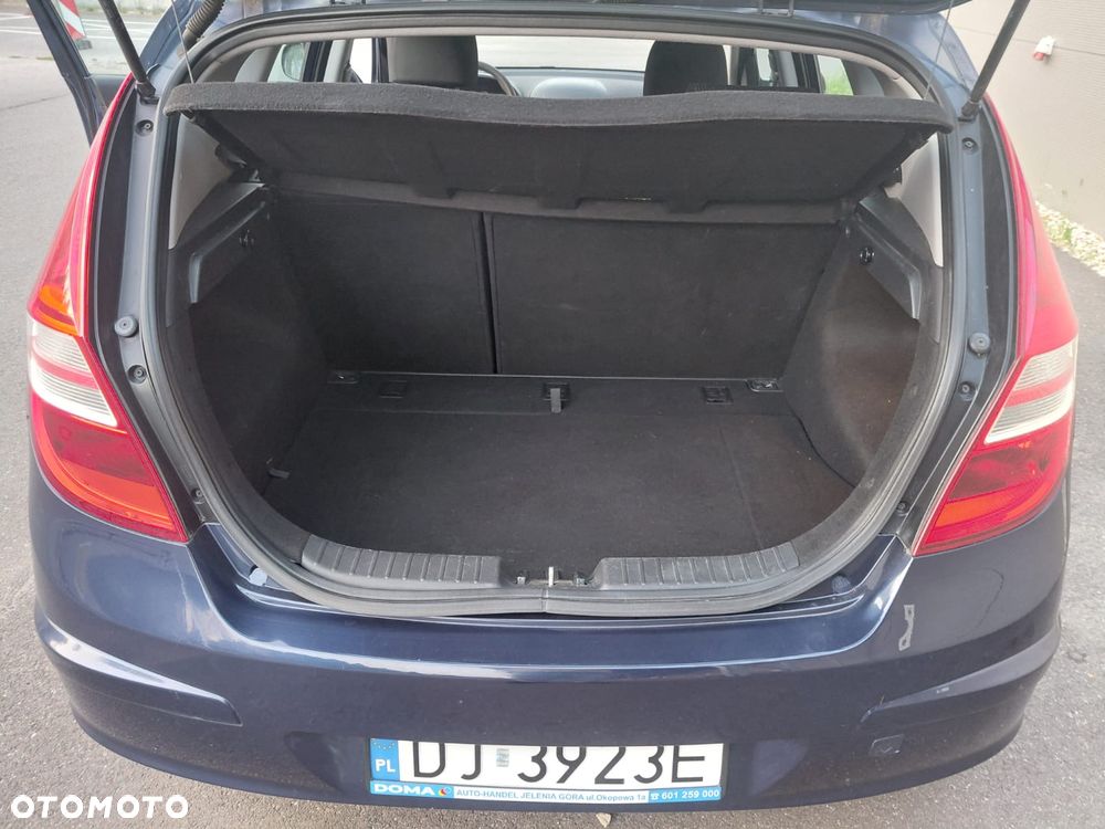 Hyundai i30 1.4 Blue Comfort - 11