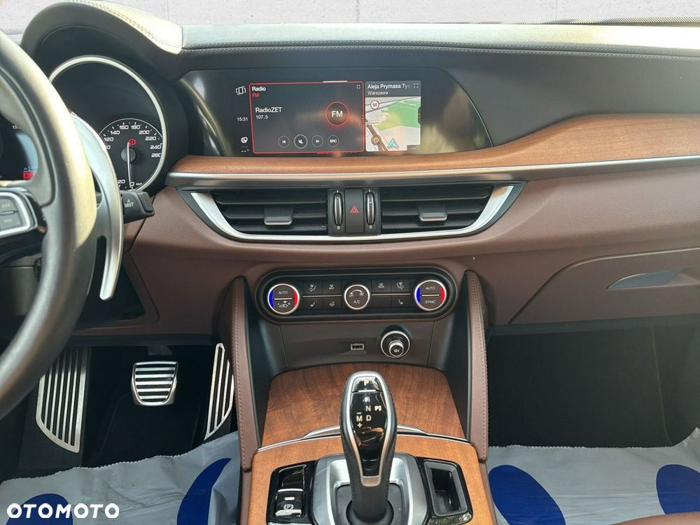 Alfa Romeo Stelvio - 23