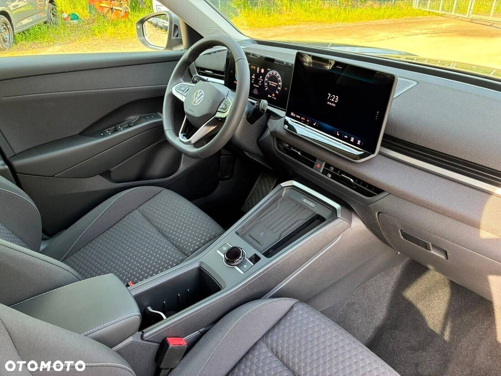 Volkswagen T-Roc - 26