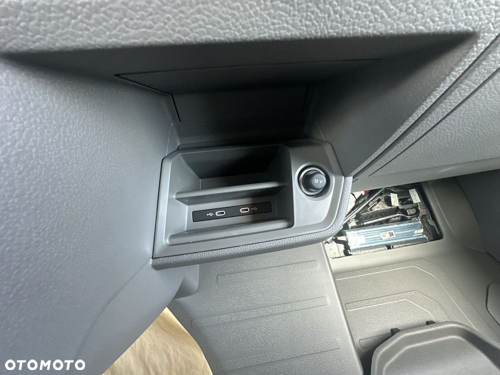 Volkswagen Crafter 35 Furgon, 2,0 TDI SCR 177KM,  6-bieg man., r.o: 4490 mm - 22