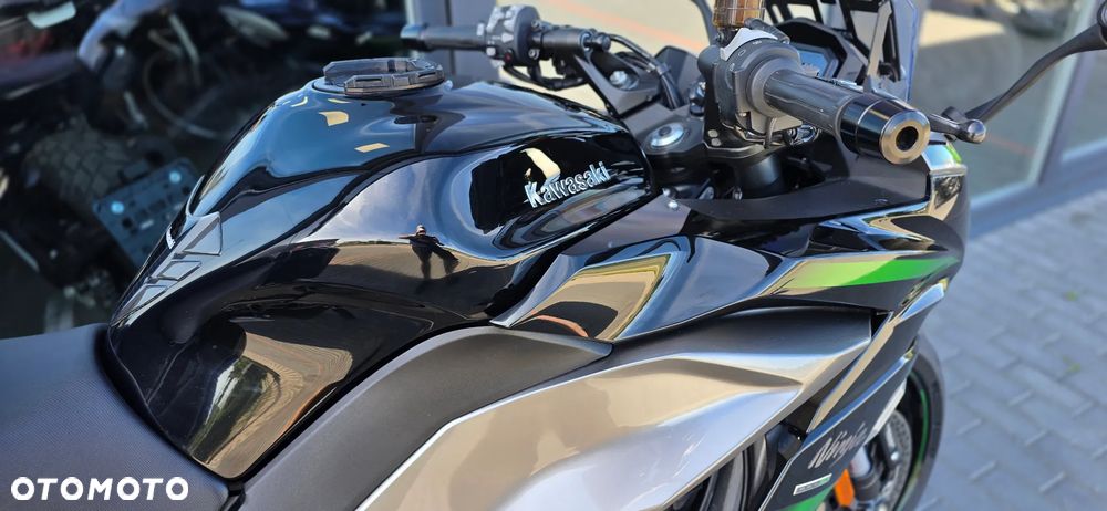 Kawasaki Ninja 1000 SX - 11