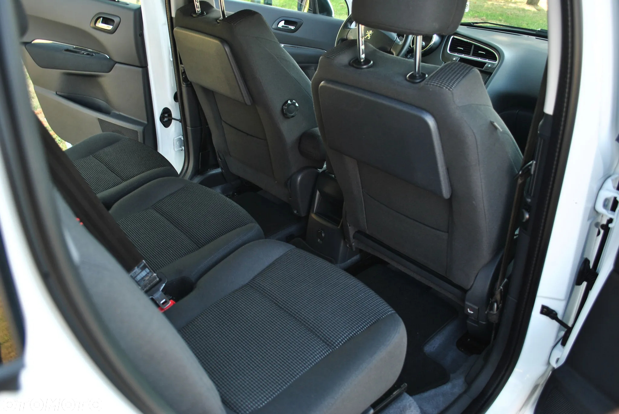 Peugeot 5008 1.6 HDi Active 7os - 9