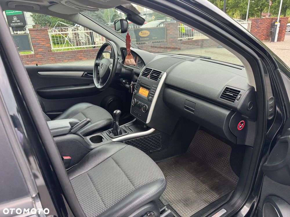 Mercedes-Benz Klasa A 150 BlueEFFICIENCY Avantgarde - 15
