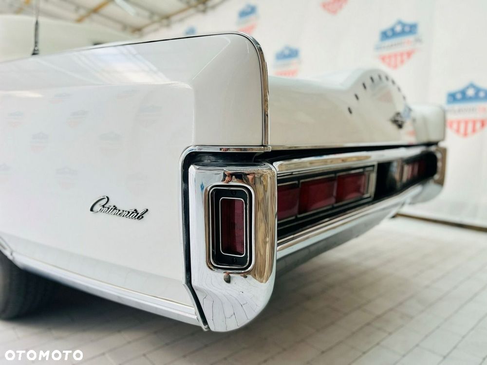 Lincoln Continental - 30