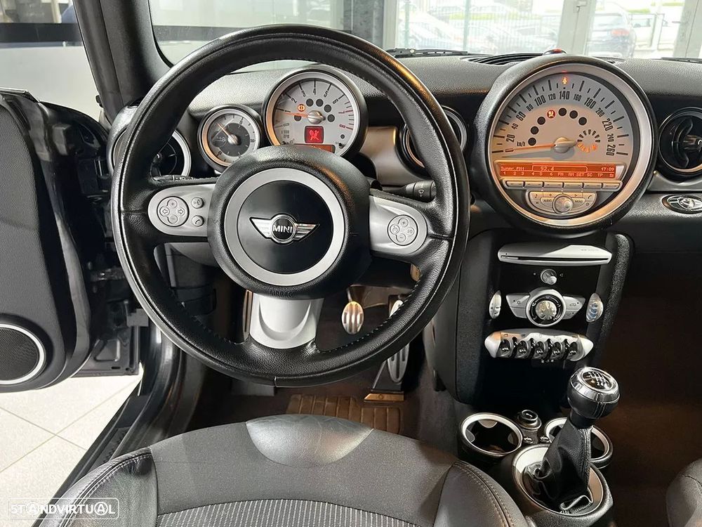 MINI Cabrio Cooper S - 14