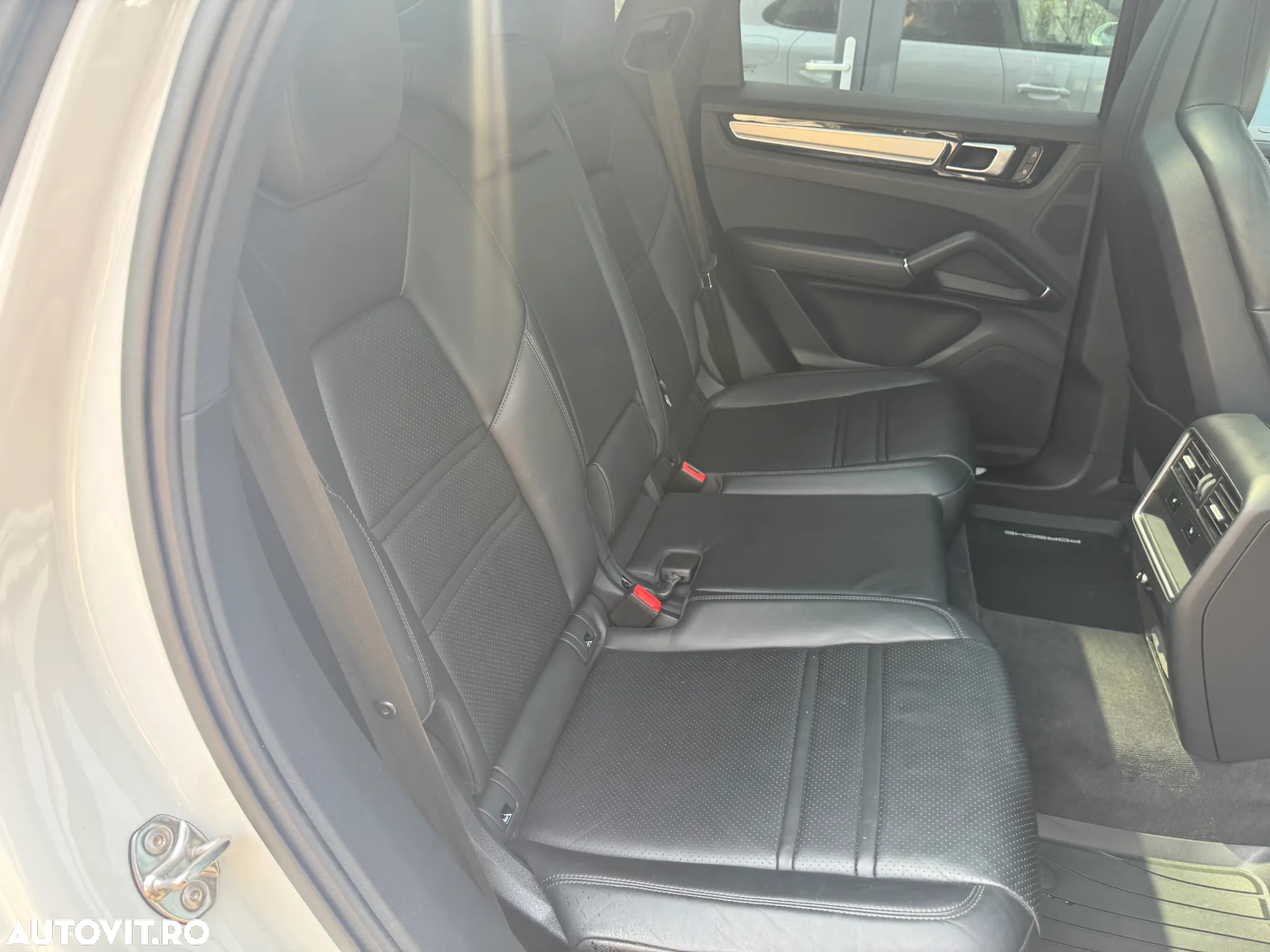 Porsche Cayenne Coupe E-Hybrid Tiptronic S - 14