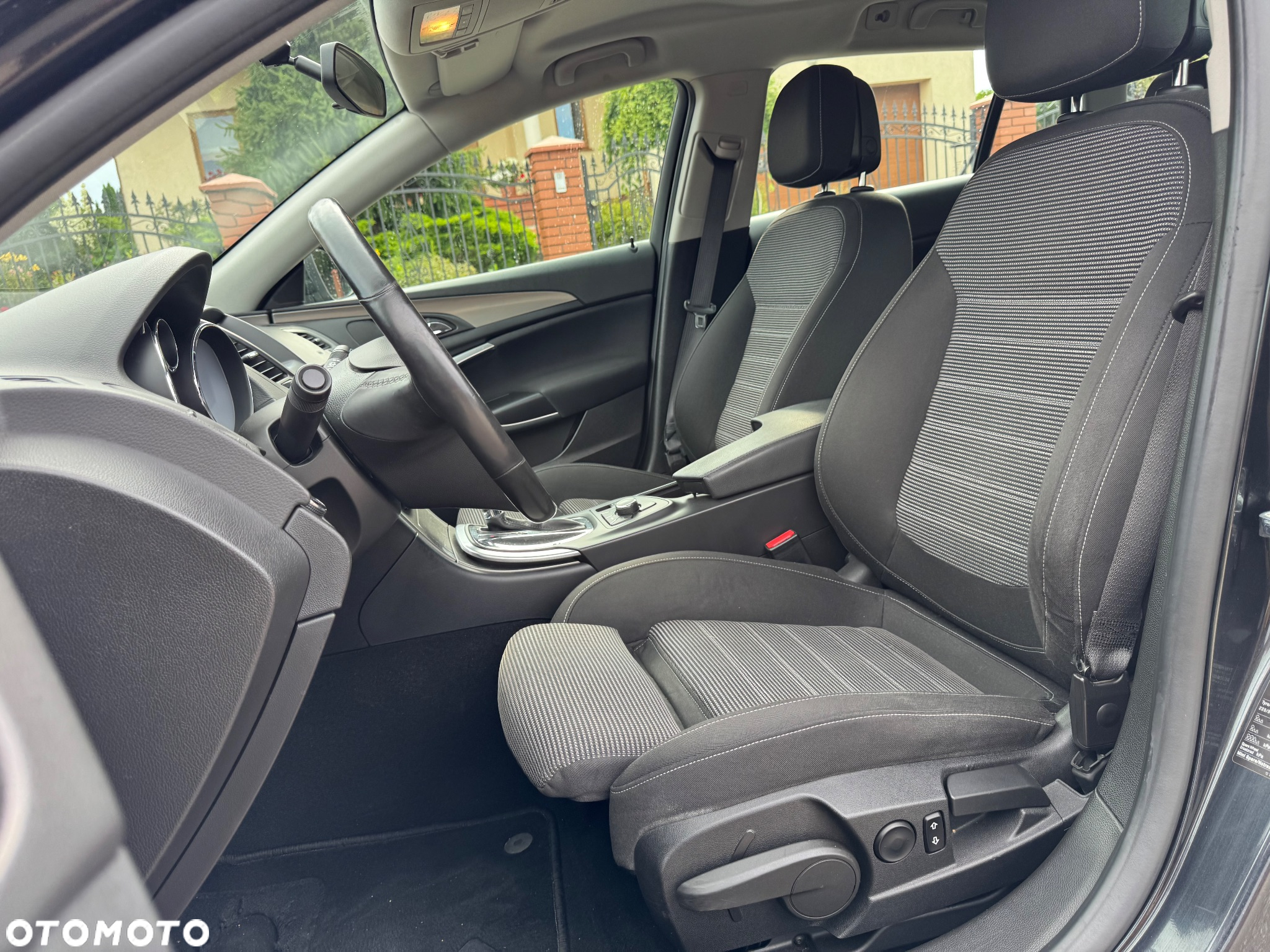 Opel Insignia 2.0 CDTI automatik Active - 27