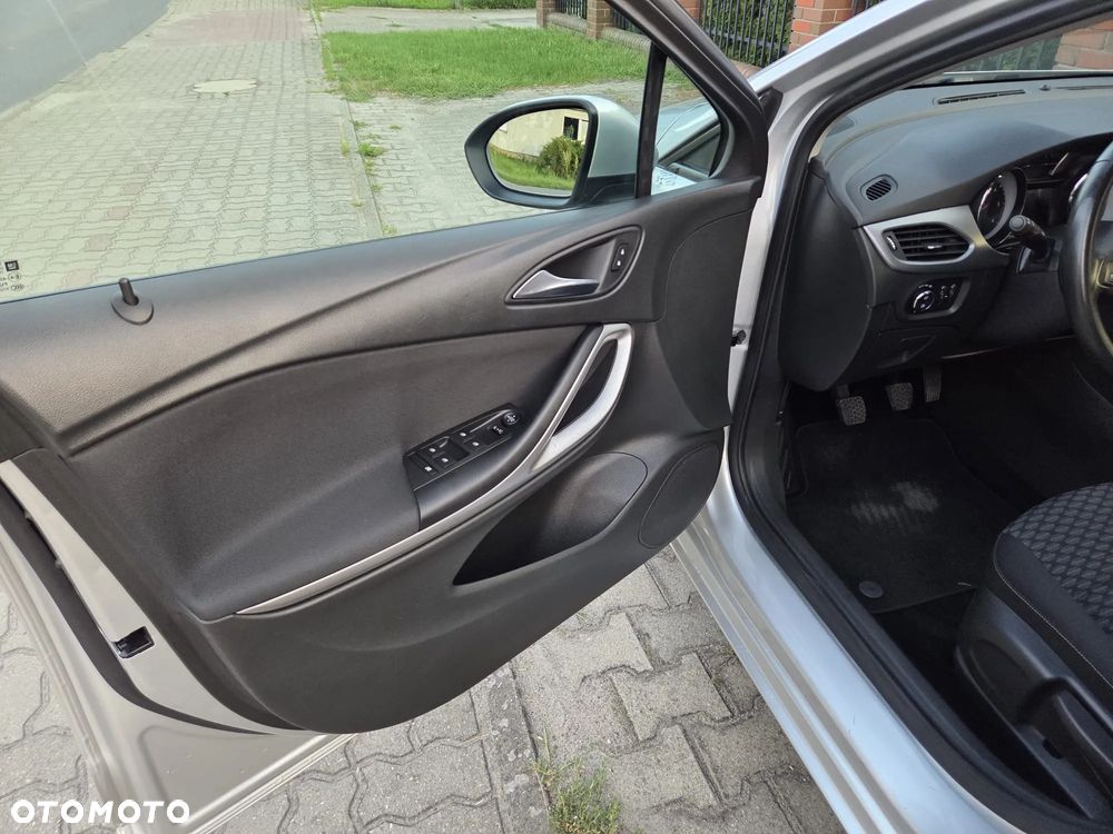 Opel Astra 1.6 CDTI Essentia S&S - 22