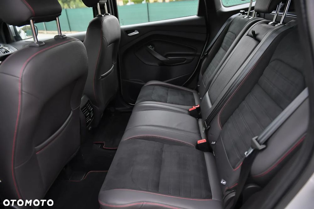 Ford Kuga 2.0 TDCi 4x4 ST-Line - 21