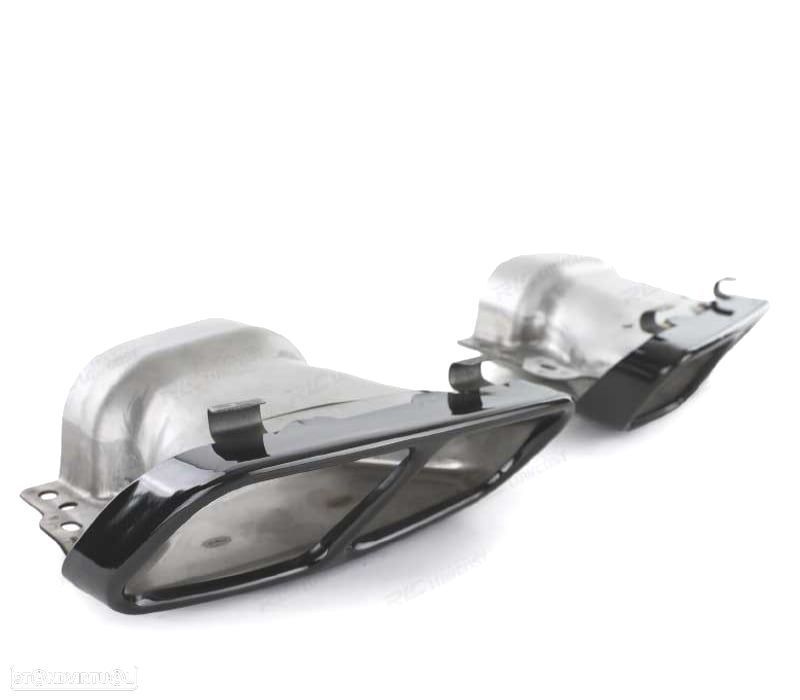 PONTEIRAS DE ESCAPE MERCEDES AMG W176 13-18 CLA W117 13-18 GLA X156 14-19 A45 AMG PRETAS - 3