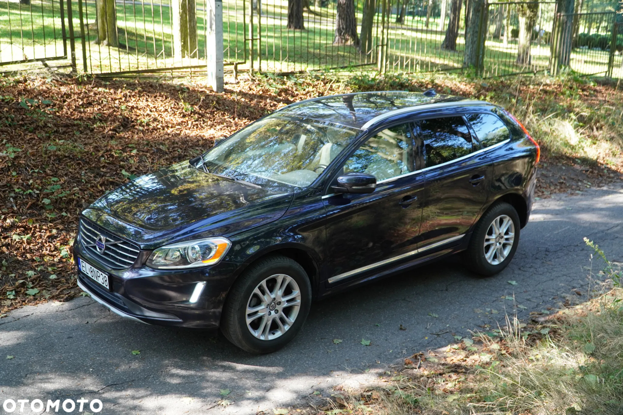 Volvo XC 60 T5 Momentum - 4