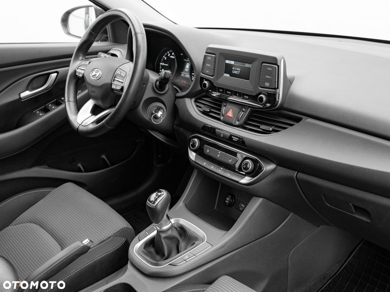 Hyundai i30 1.5 DPI Classic + - 32